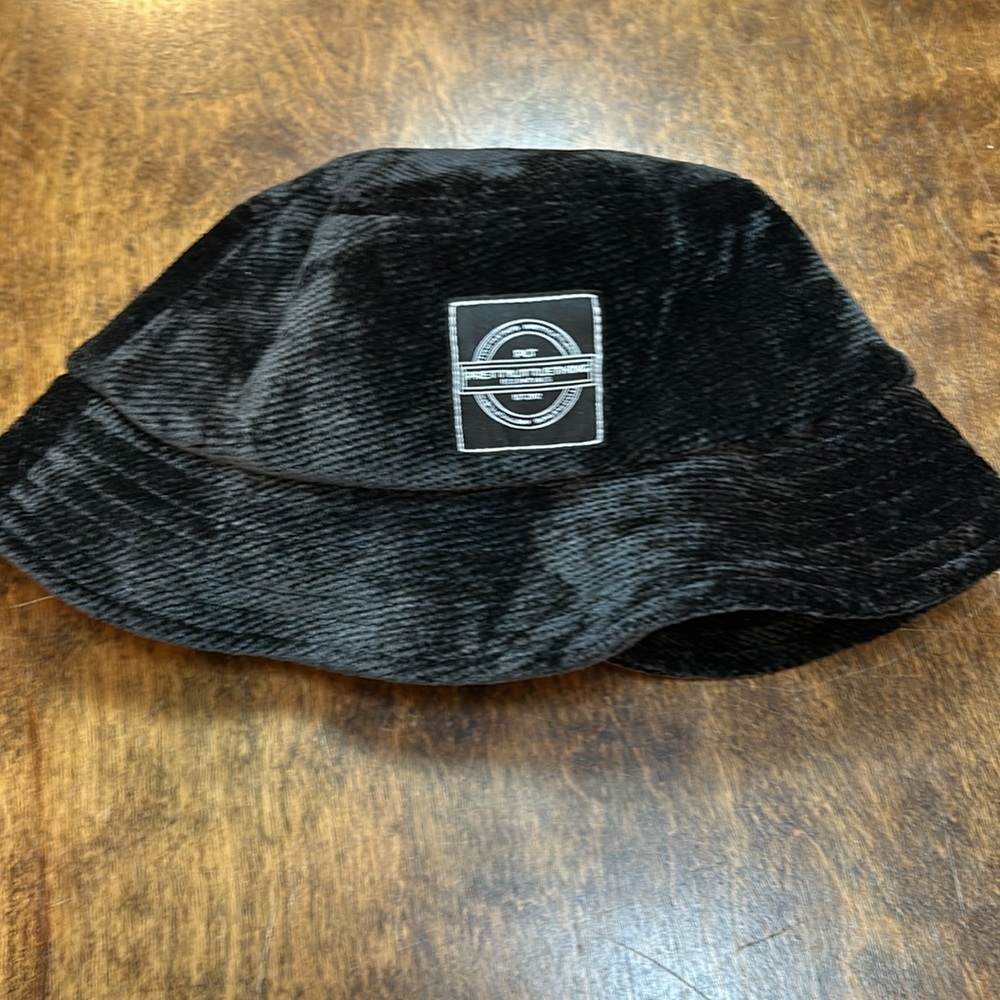 Pretty little things, bucket‎ hat